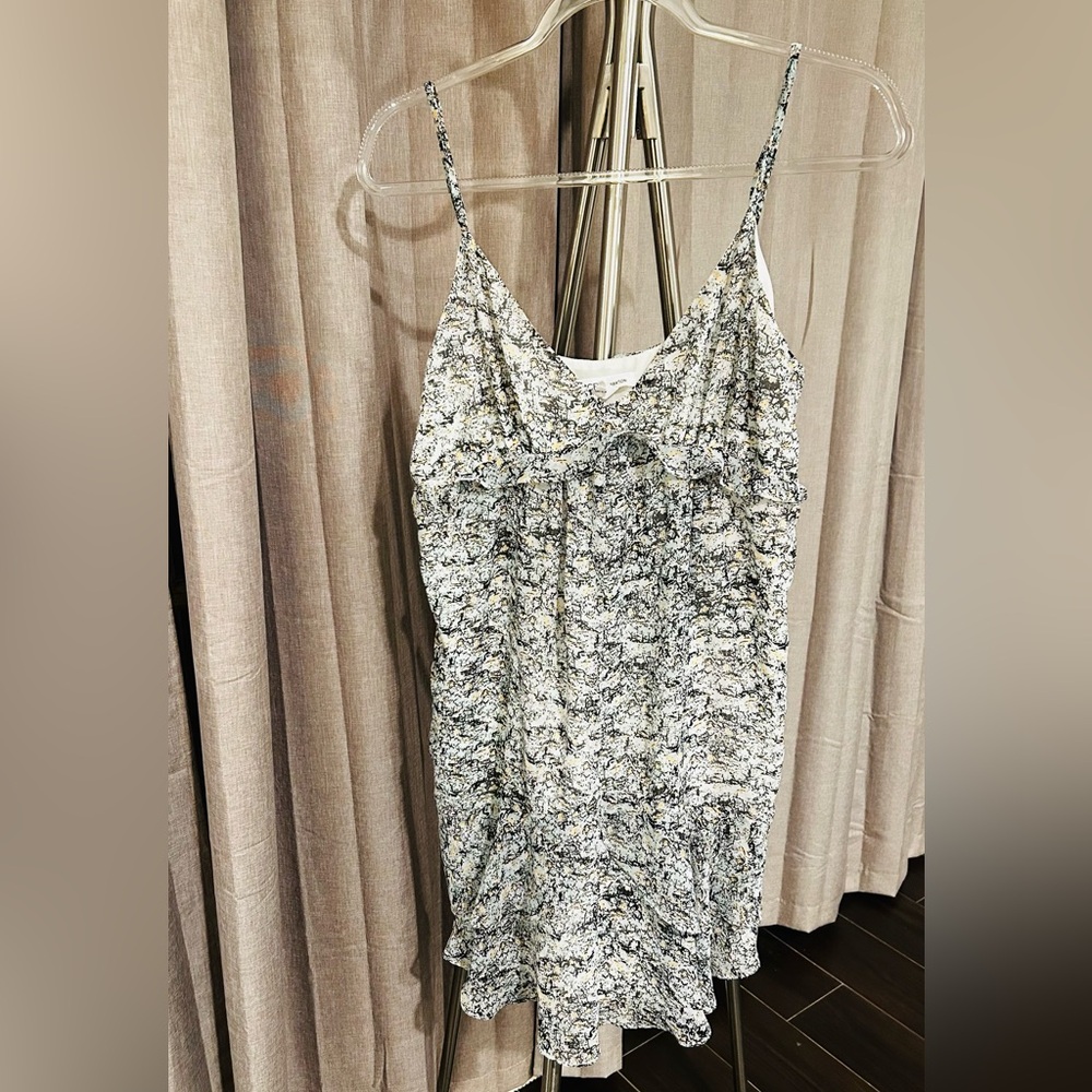 -‎ BCBGeneration Abstract Print Dress